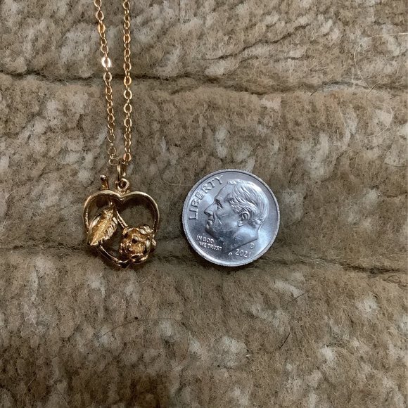 Goldtone Heart and Rose Necklace - Picture 2 of 6